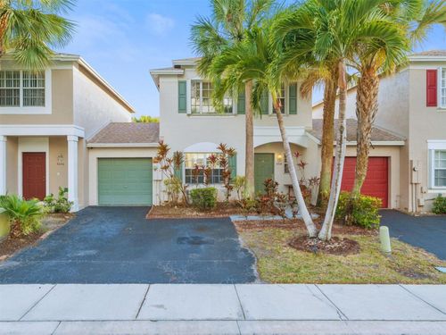 426-4-9548 N Vermosa Ln, Tamarac, FL, 33321-6345 | Card Image