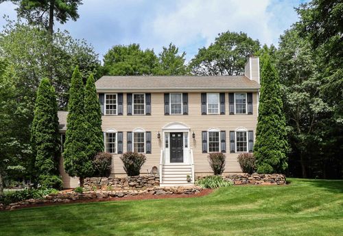 4 Quarry Ct, Auburn, NH, 03032-3170 | Card Image