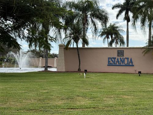 322 Sw 193rd Ave, Pembroke Pines, FL, 33029-5452 | Card Image