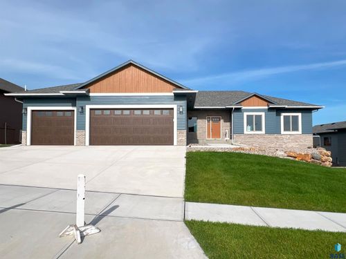 2701 S Galena Ave Avenue, Sioux Falls, SD, 57110 | Card Image