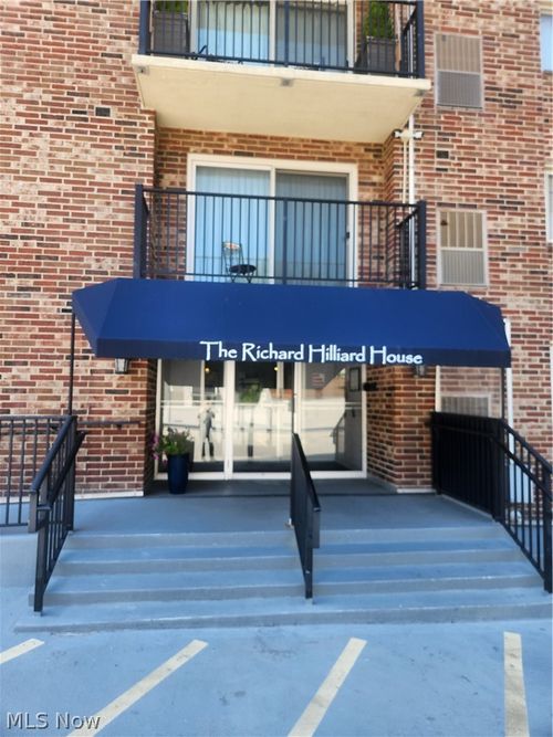 405-15555 Hilliard Rd, Lakewood, OH, 44107-3850 | Card Image