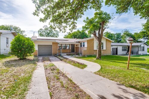 3910 Vanette Ln, Dallas, TX, 75216-6055 | Card Image
