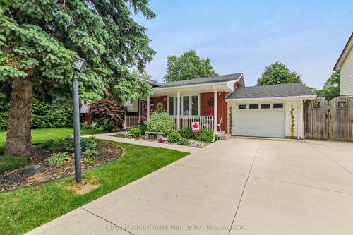 211 Union St, Central Elgin, ON, N0L1B0 | Card Image