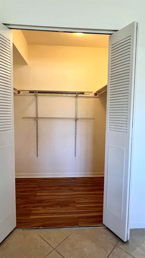 207-4411 Nw 16th St, Lauderhill, FL, 33313-7144 | Card Image