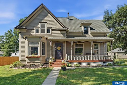 605 Illinois Pl, Palmyra, NE, 68418-3048 | Card Image
