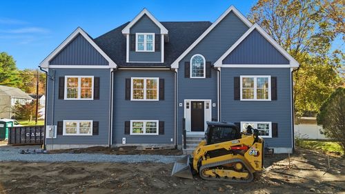 15 Forest St, Wilmington, MA, 01887-2858 | Card Image