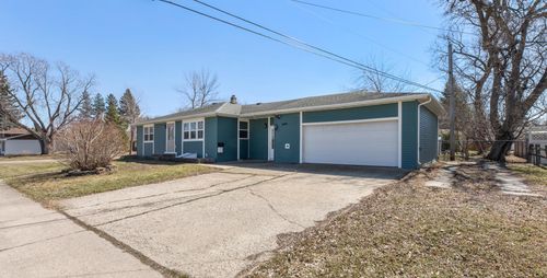 1409 13th Ave N, Moorhead, MN, 56560-1708 | Card Image