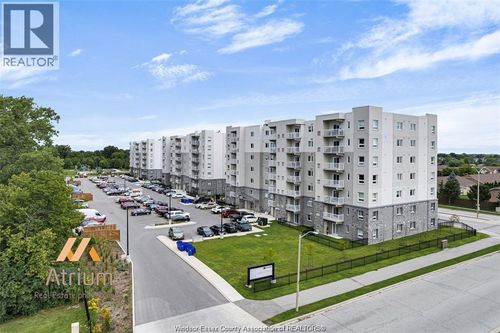 106-1675 Banwell Rd, Windsor, ON, N8P0G6 | Card Image