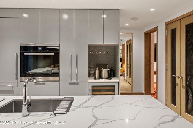 F10-1-10 - 550 S Spring St, Condo with 3 bedrooms, 4 bathrooms and 1 parking in Aspen CO | Image 18