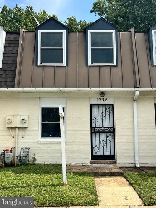 1939 Dutch Village Drive, HYATTSVILLE, MD, 20785 | Card Image