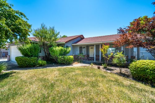 665 Collyer Dr, Redding, CA, 96003-2759 | Card Image