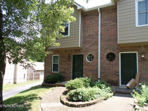 682 Shadywood Ln, Knoxville, TN, 37923-6109 | Card Image