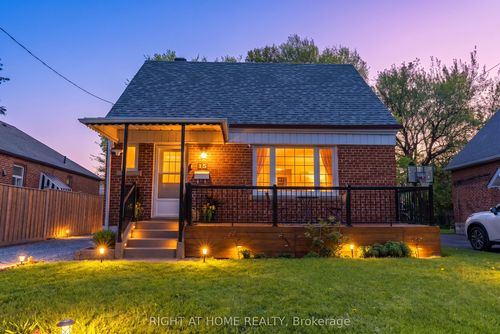 15 Alvinston Road, Scarborough, ON, M1L2J8 | Card Image