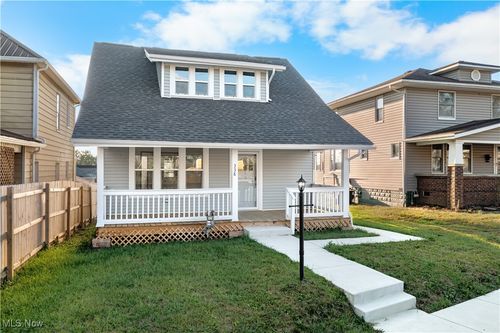 338 Woodlawn Ave, Cambridge, OH, 43725-2756 | Card Image