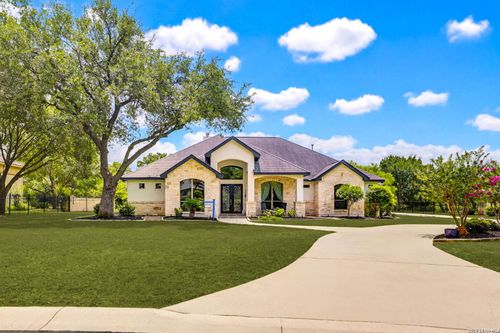 8211 Wild Wind Park, Garden Ridge, TX, 78266-2252 | Card Image