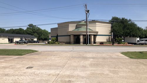 116 N Highway 77, Waxahachie, TX, 75165-1800 | Card Image