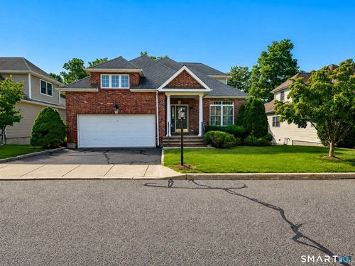 99-99 Jasmine Cir, Milford, CT, 06461-1787 | Card Image