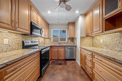 1044 La Ventana, San Marcos, CA, 92078 | Card Image