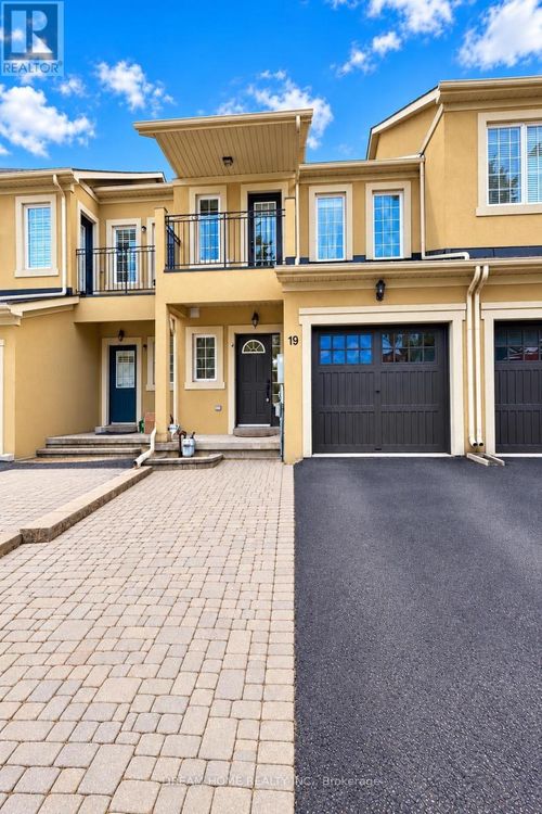 19 Rustic Avenue, Richmond Hill (Rouge Woods), ON, L4S2R8 | Card Image