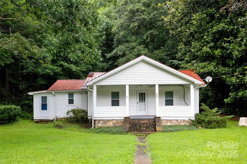 9521 Cruso Rd, Canton, NC, 28716-5417 | Card Image