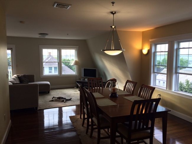 APT-3 - 135 Highland Ave, Condo with 2 bedrooms, 2 bathrooms and 1 parking in Winthrop MA | Image 5