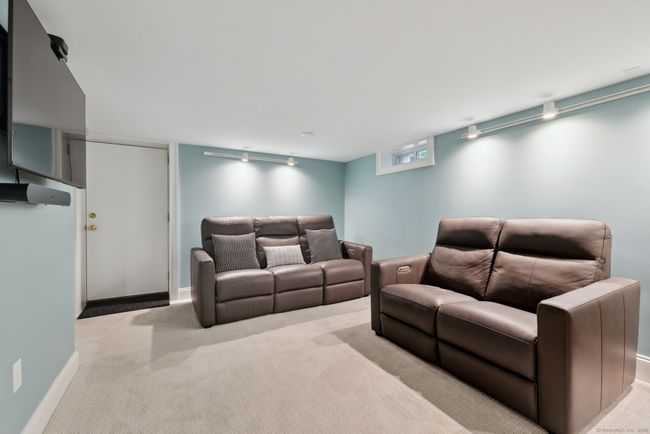 137 Ballard Dr, House other with 5 bedrooms, 3 bathrooms and null parking in West Hartford CT | Image 32