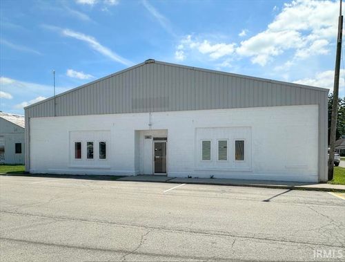 159 W Vine St, Sharpsville, IN, 46068-8927 | Card Image