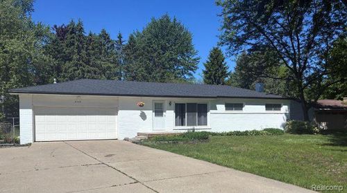 6253 Cramlane Dr, Clarkston, MI, 48346-2407 | Card Image