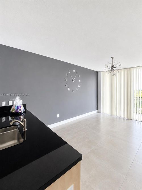 1405-s-79 Sw 12th St, Miami, FL, 33130-5201 | Card Image