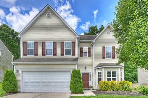 9321 Bradstreet Commons Way, Charlotte, NC, 28215-7335 | Card Image