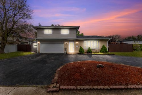 409 Hillcrest Ln, Lombard, IL, 60148-4426 | Card Image