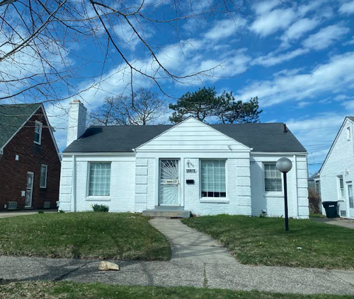 20033 Sorrento St, Detroit, MI, 48235-1128 | Card Image