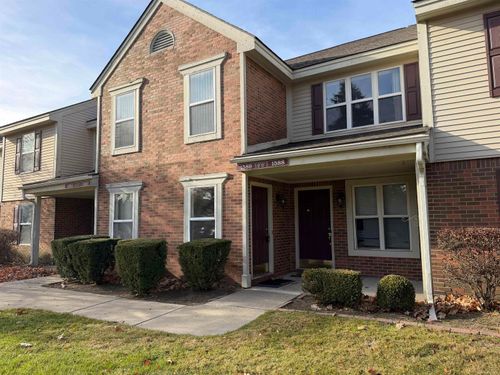 1589 Oneil Cir, Rochester Hills, MI, 48307-5655 | Card Image