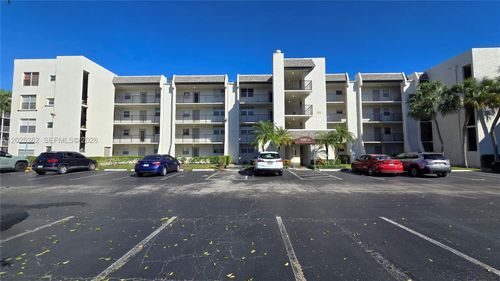 310-9230 Lagoon Pl, Davie, FL, 33324-6713 | Card Image
