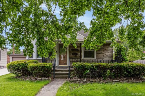 17764 Harman St, Melvindale, MI, 48122-1013 | Card Image