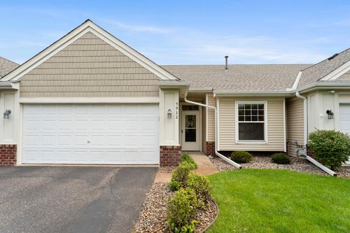 5922 Prairie Ridge Dr, Shoreview, MN, 55126-5001 | Card Image