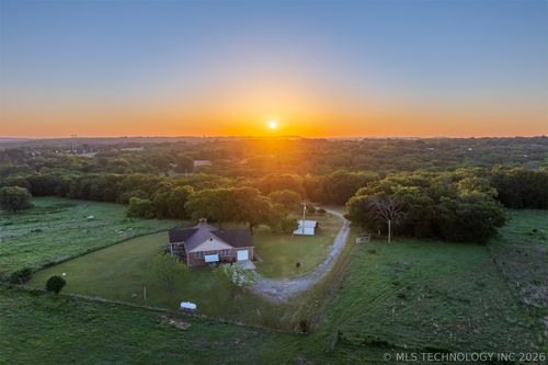 24751 S 200 Rd, Henryetta, OK, 74437-1528 | Card Image