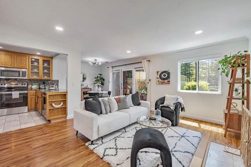 2907 La Terrace Cir, San Jose, CA, 95123-5350 | Card Image