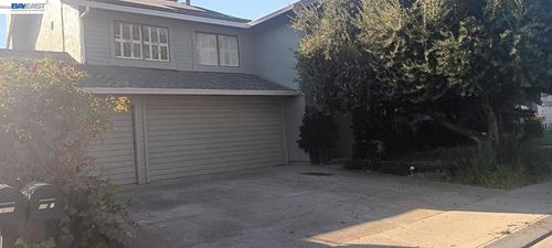 9621 Knight Ln, Stockton, CA, 95209-1961 | Card Image