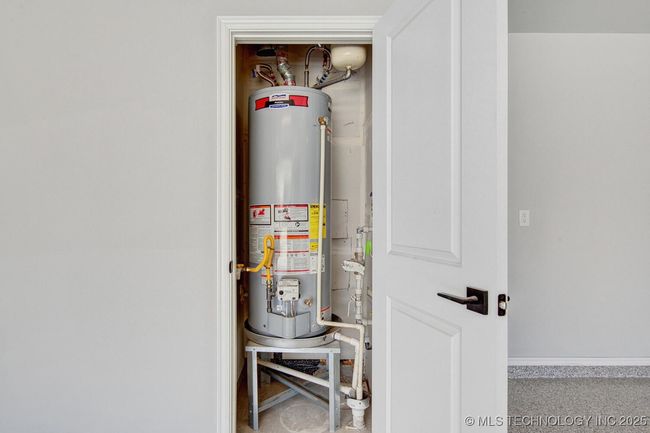 Hot water closet | Image 35