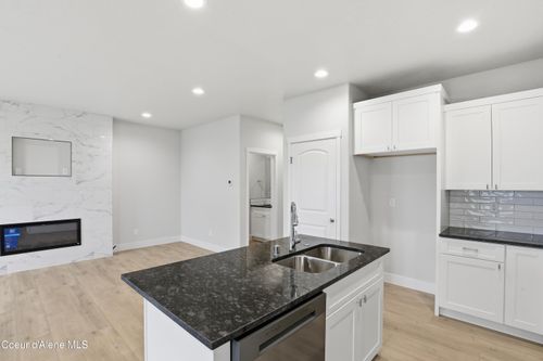 661 N Creative Way, Post Falls, ID, 83854 | Card Image