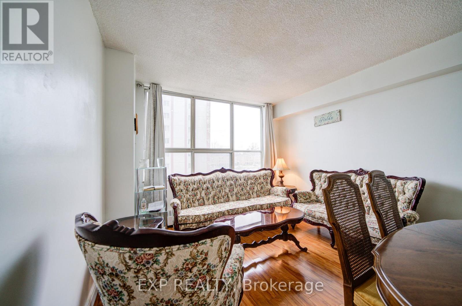 Residential in Toronto (Yorkdale-Glen Park) 4