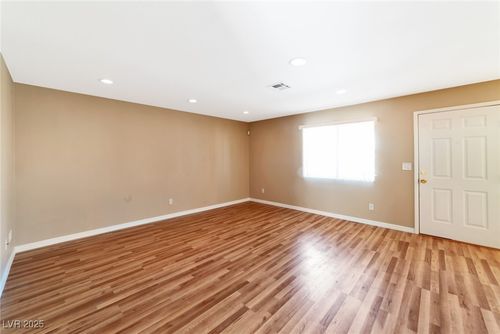 unit-2068-8410 Eldora Ave, Las Vegas, NV, 89117-7612 | Card Image