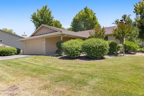 6336 Stone Bridge Rd, Santa Rosa, CA, 95409-5824 | Card Image