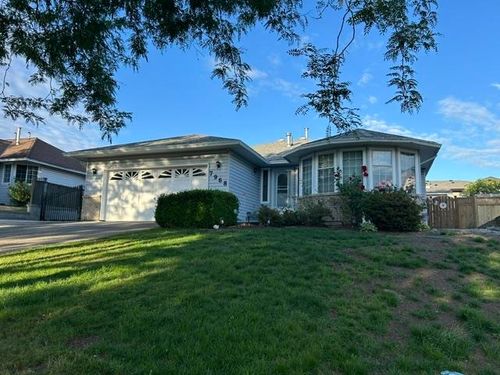 7968 161a St, Surrey, BC, V4N0K3 | Card Image