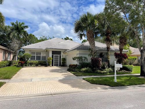 9102 Bay Harbour Cir, West Palm Beach, FL, 33411-5154 | Card Image