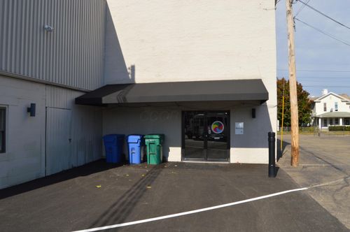 230 N Columbus St, Lancaster, OH, 43130-3093 | Card Image