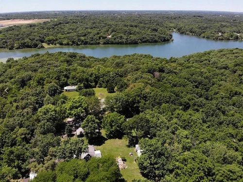 8734 Sortor Dr, Kansas City, KS, 66109-4666 | Card Image