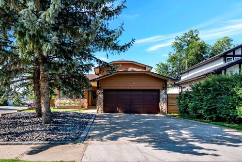 318 Shawnessy Dr Sw, Calgary, AB, T2Y1R2 | Card Image