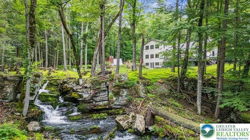 1079 Marshalls Creek Rd, East Stroudsburg, PA, 18302-8913 | Card Image